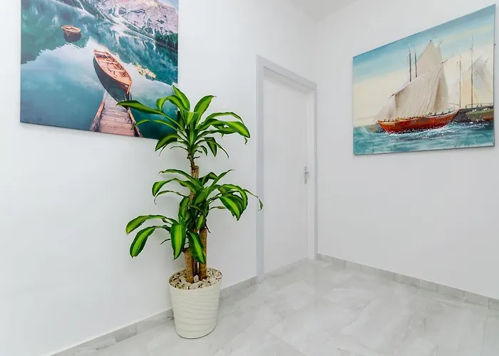 Miro And Marino Apartman *